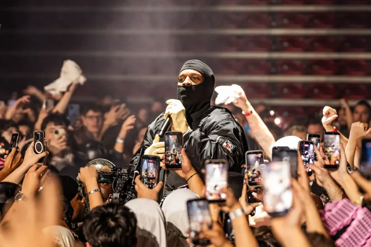 asap-rocky-9-10-26-128