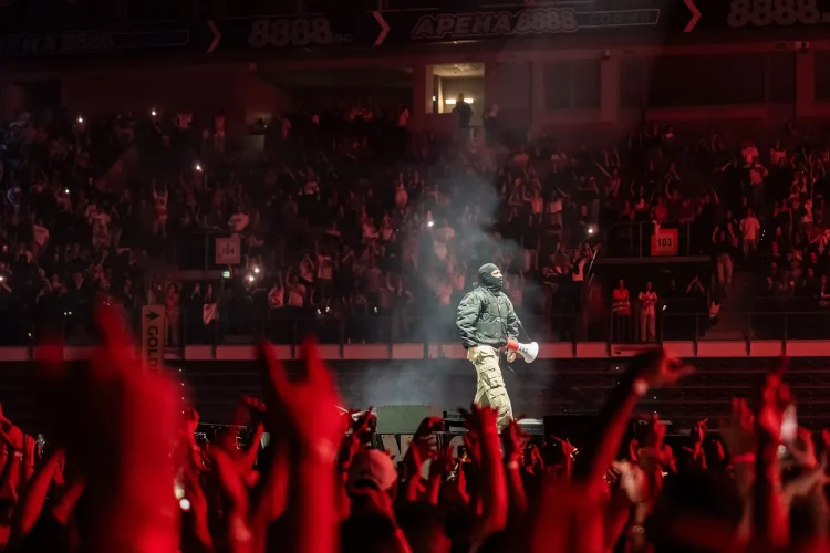 asap-rocky-9-10-26-143