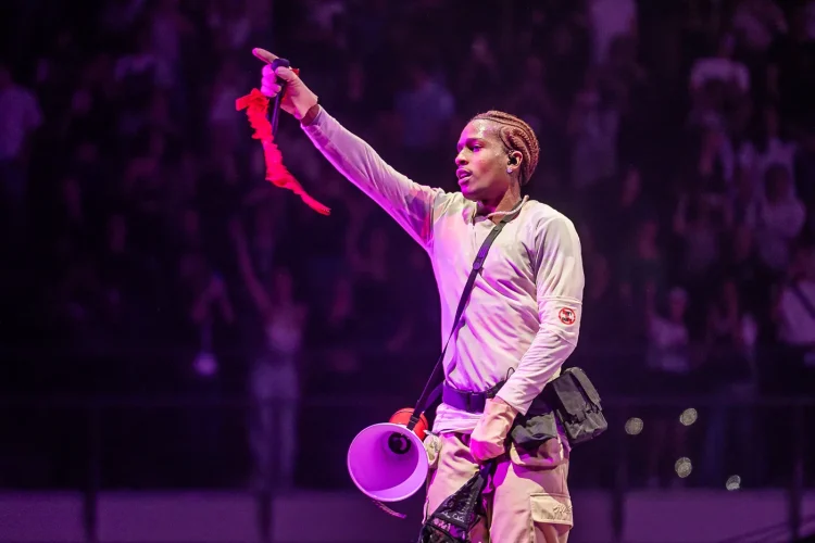 asap-rocky-9-10-26-178