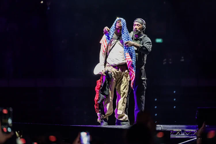 asap-rocky-9-10-26-182